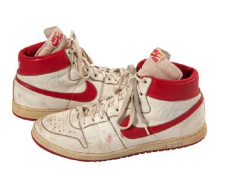 Des sneakers portées par Michael Jordan aux enchères