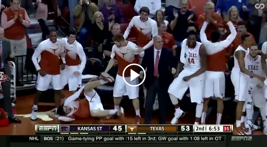 WTF : Le banc de Texas devient complétement dingue !