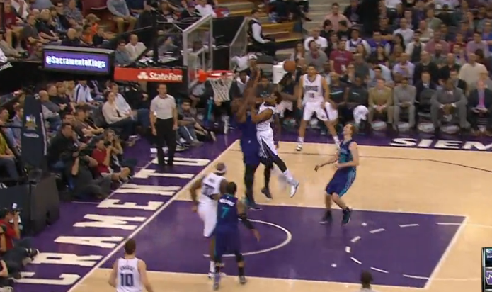 Top 10 : Brook Lopez et Derrick Williams écrasent TOUT !!!