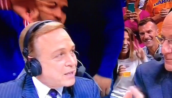 Videobomb : Drake comme un gamin pendant Clippers-Warriors
