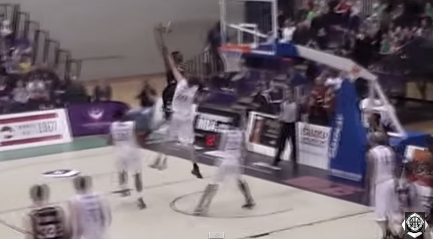 Poster : le dunk exceptionnel de TrayVonn Wright
