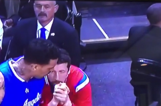 Quand Matt Barnes crache, Ekpe Udoh ramasse