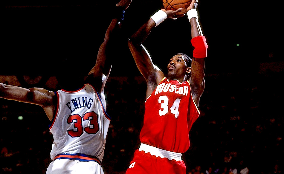 Il y a 25 ans, Hakeem the Dream devenait Hakeem the Block