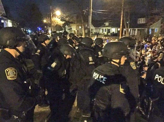 Une trentaine d’arrestations à Kentucky après la défaite des Wildcats