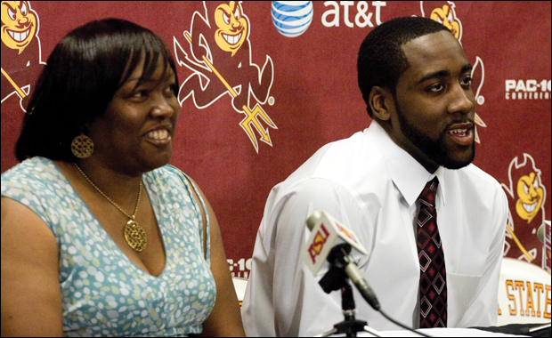 Matt Barnes a chambré la mère de James Harden