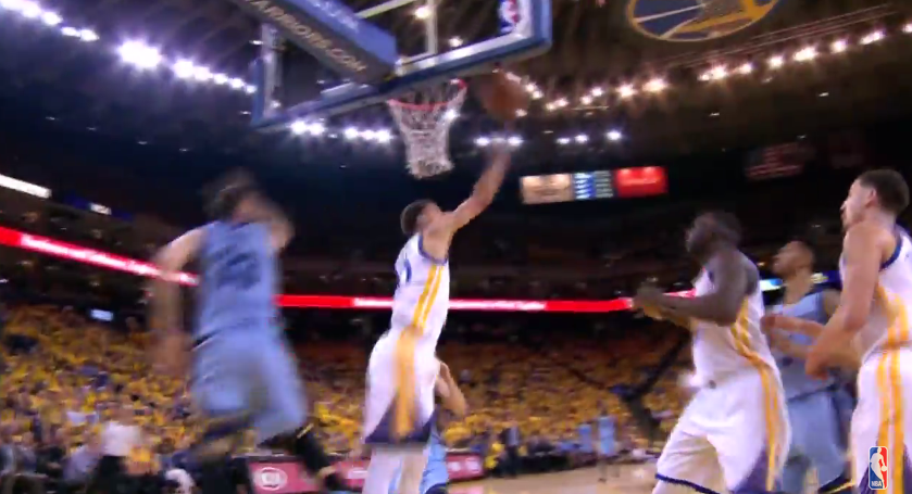 Top 5 : Stephen Curry se venge, Ramon Sessions est invincible