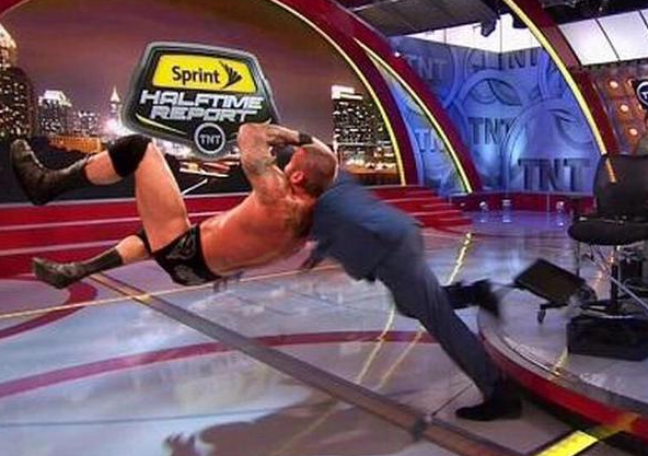 Les meilleures parodies de la chute de Shaq