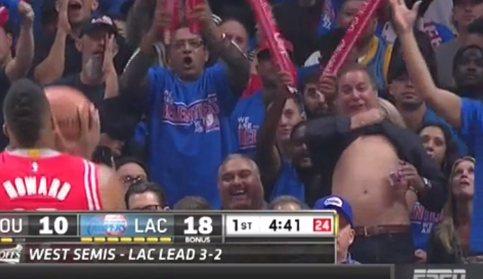 La pire façon de déconcentrer Dwight Howard