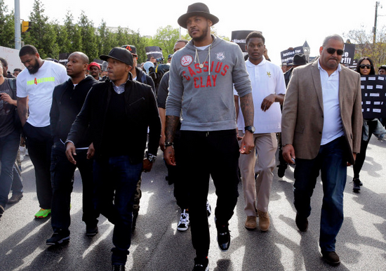 Baltimore : Carmelo Anthony s’engage et manifeste dans la rue