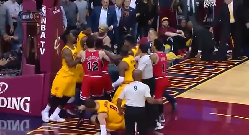 Les sanctions tombent pour Taj Gibson et Dellavedova