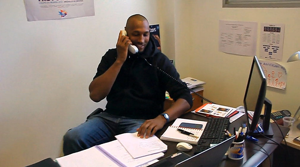 Génial : Boris Diaw se met au finnois pour l’EuroBasket