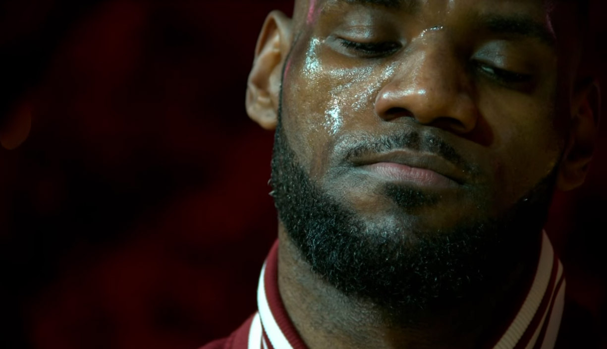 LeBron James pourra-t-il continuer à jouer autant ?