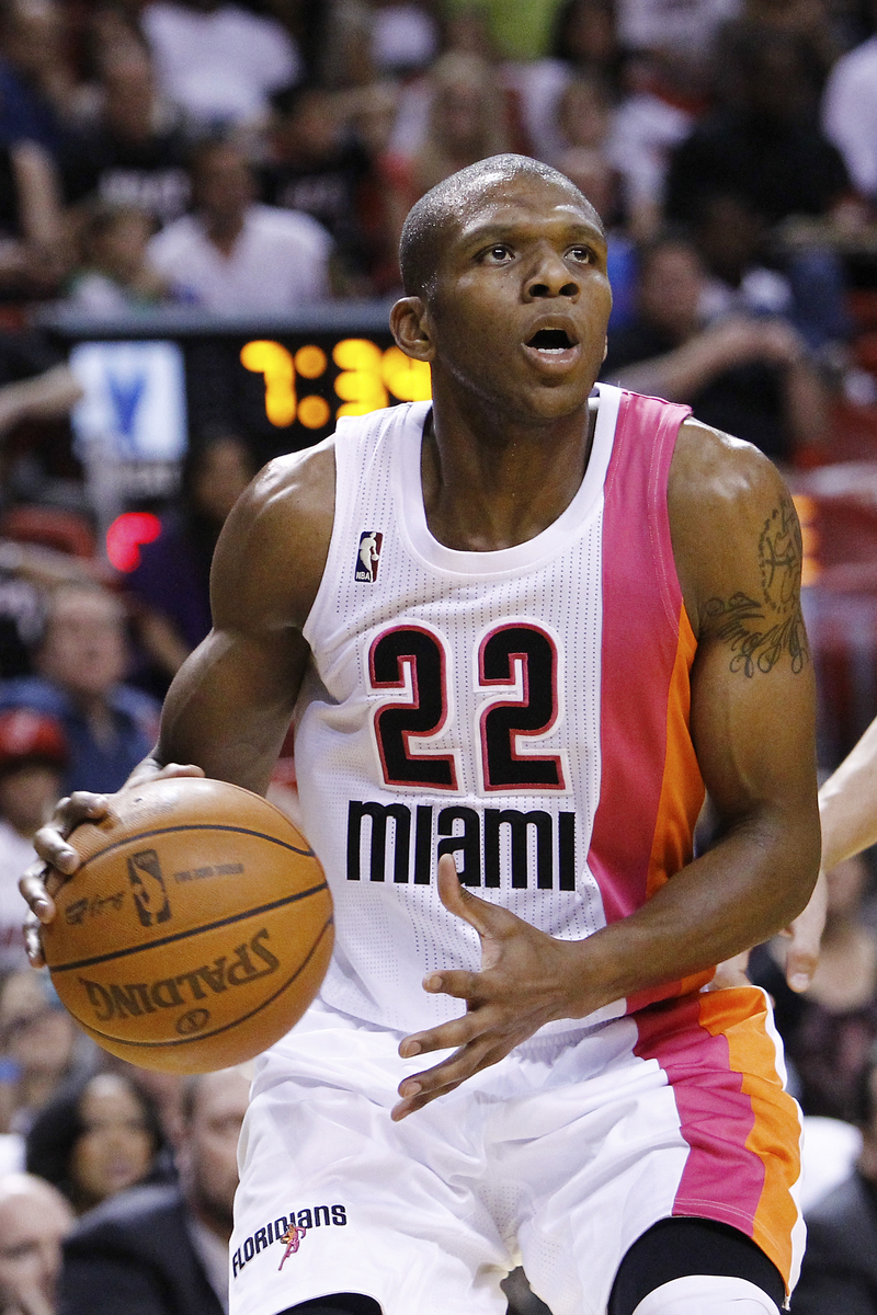 James Jones rempile à Cleveland