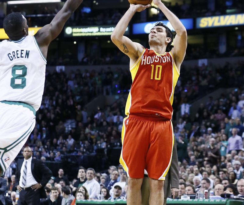 Carlos Delfino pour renforcer le banc des Spurs ?