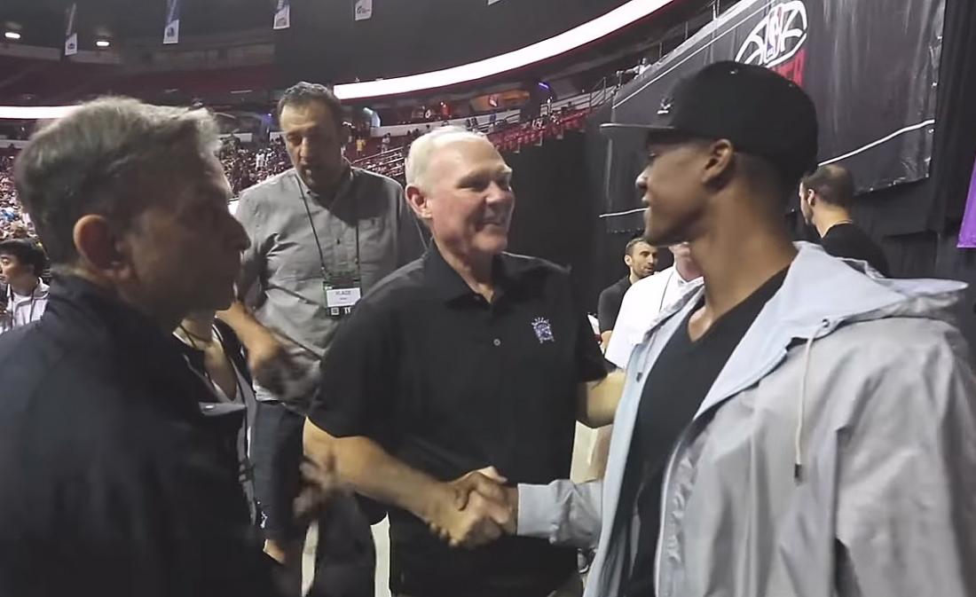 Une femme sur le banc des Kings !