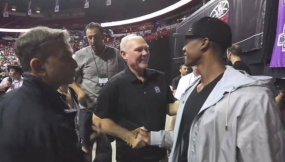 Son tacle sur George Karl ? Rajon Rondo rigolait !