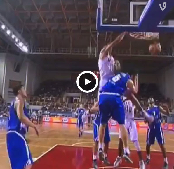 Le poster violent de Jayson Tatum, starlette de Team USA