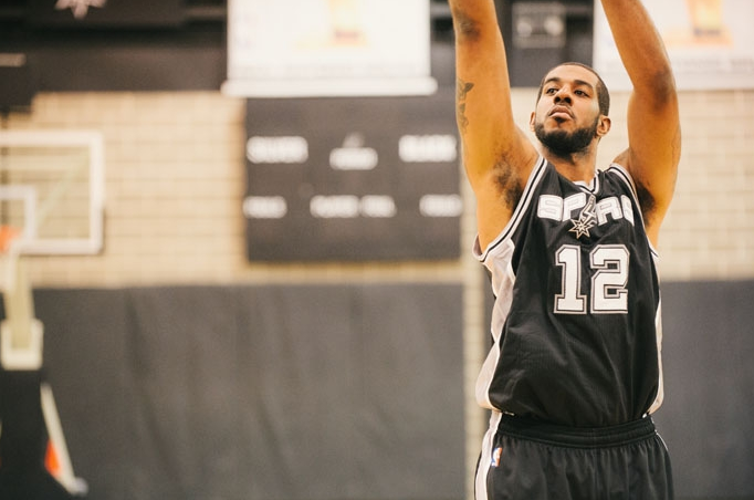 Comment Ime Udoka a convaincu Aldridge de signer aux Spurs
