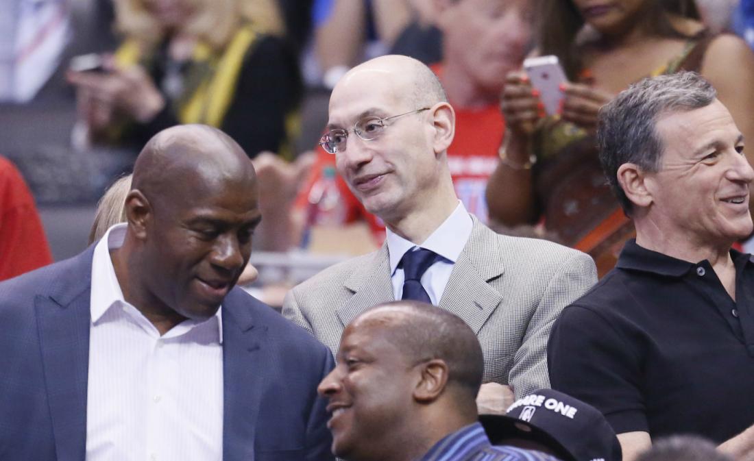 La NBA interdit les caméras au milieu du terrain