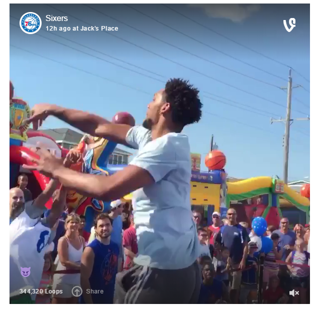 Sans pitié : Jahlil Okafor contre méchamment un enfant