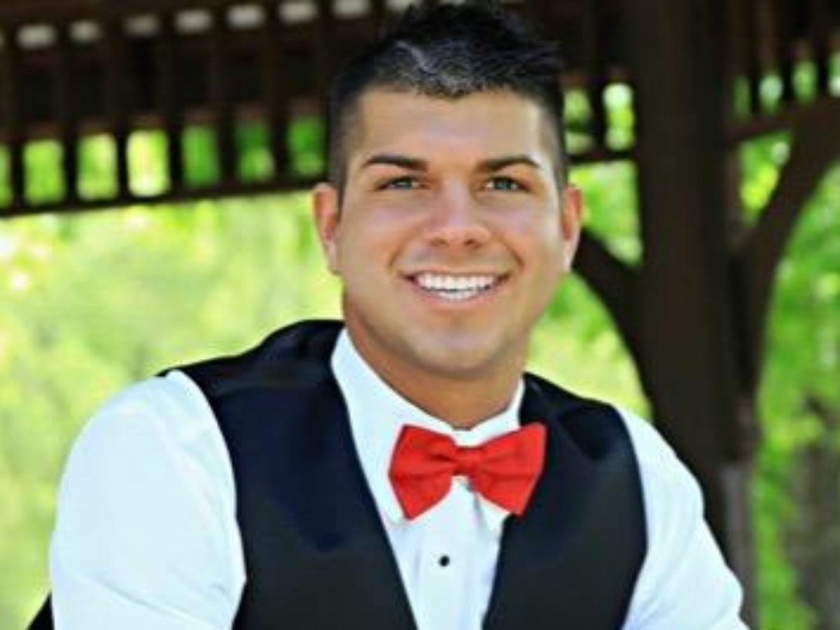 Dalton Maldonado, meneur de jeu gay et lâché par son lycée