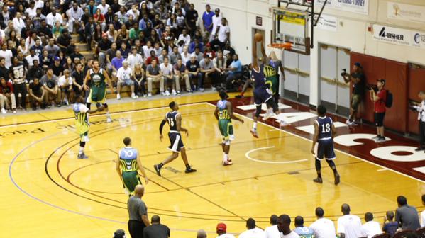 Isaiah Thomas met un énorme contre à Trevor Ariza !