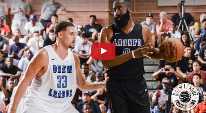 Drew League : le duel James Harden vs Klay Thompson !