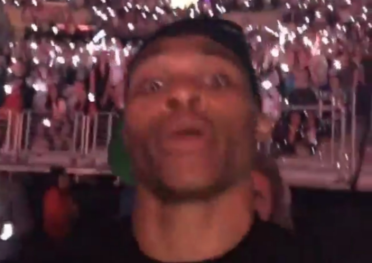 Gênant : Russell Westbrook fait du playback au concert de Taylor Swift
