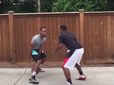 Parodie : Brandon Armstrong s’attaque à Rajon Rondo