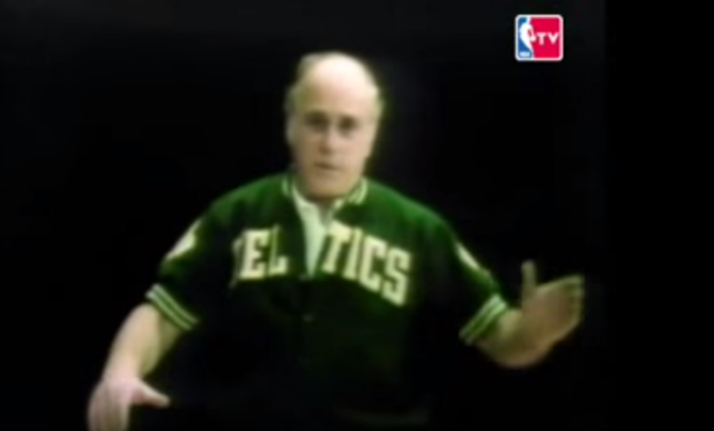 Il y a 40 ans, Red Auerbach prévenait des dangers du flopping…