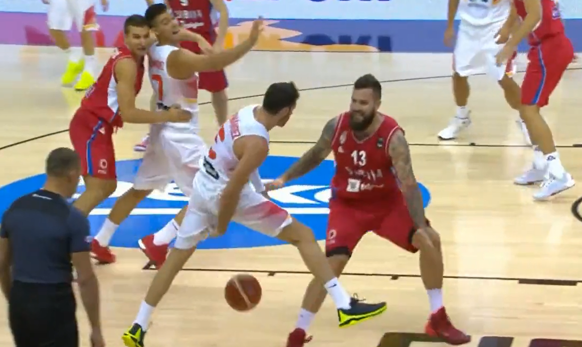 Top 5 Eurobasket : la passe lumineuse de Rudy Fernandez