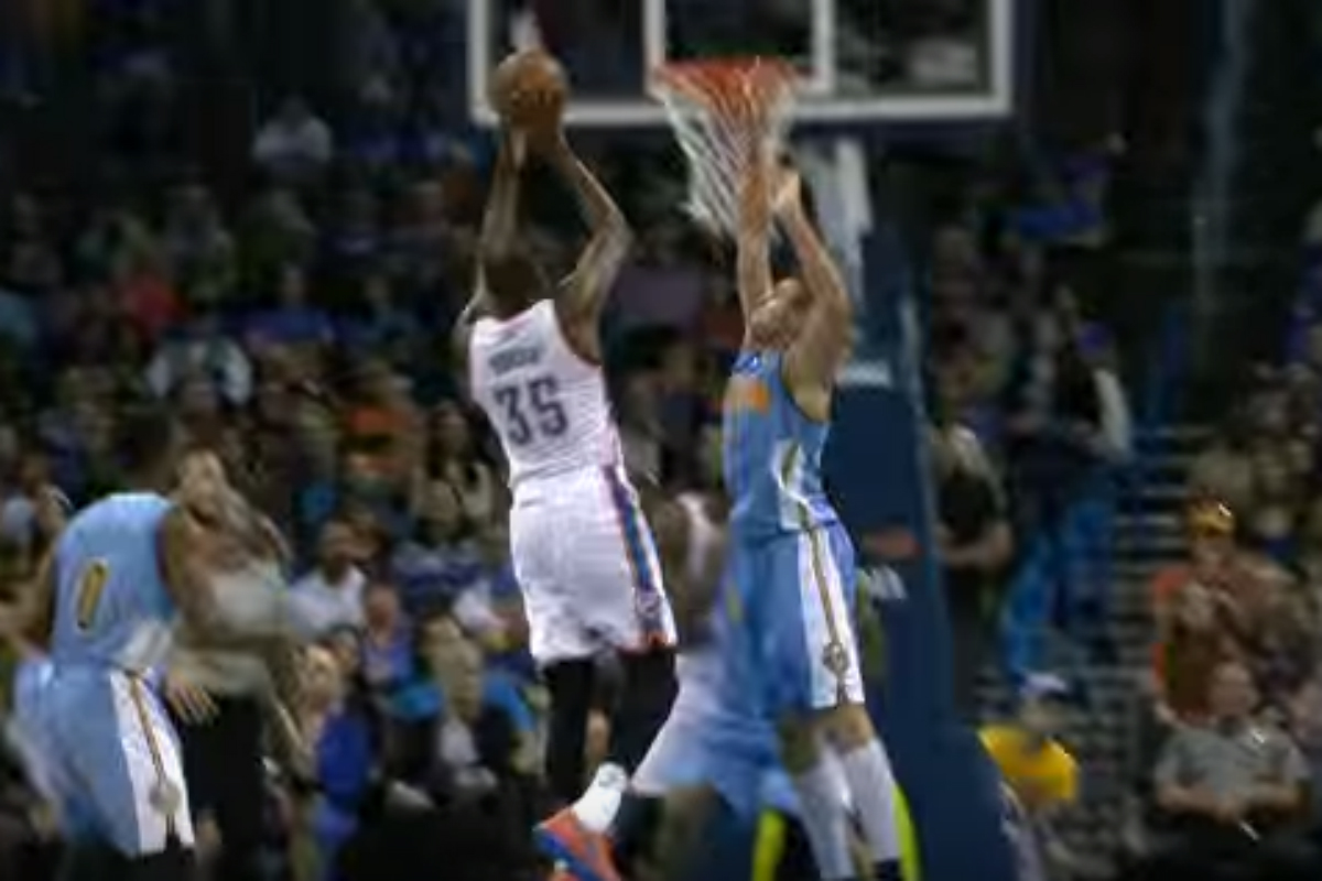 Top 10 : KD fait danser Gallinari, Okafor et Noel en mode alley-oop