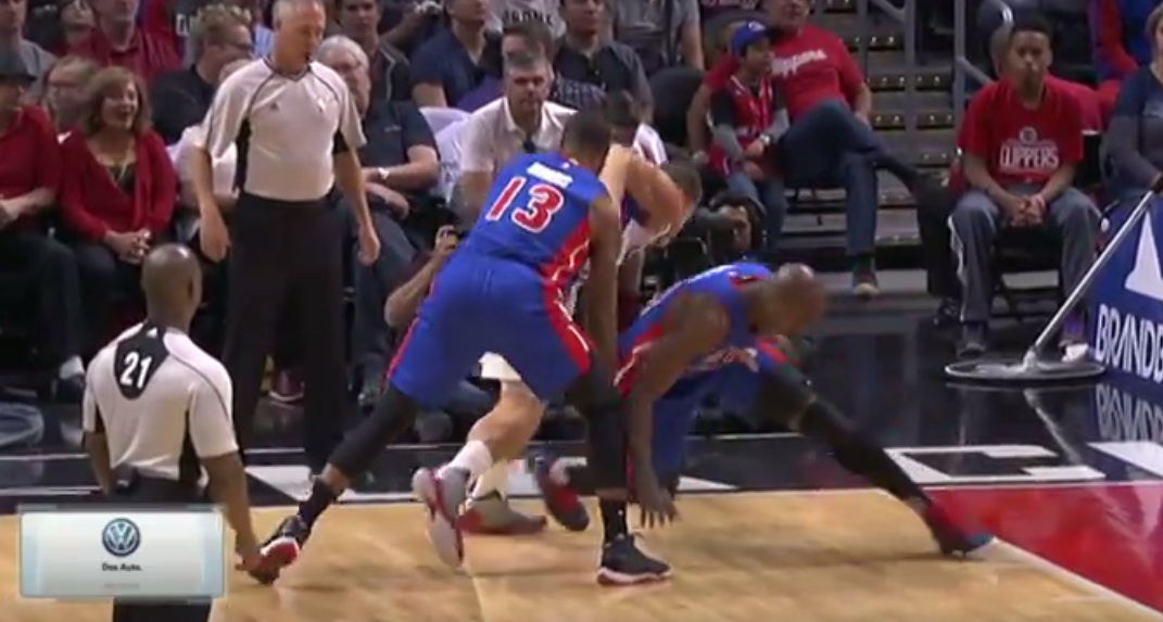 Sale : Blake Griffin brise les chevilles d’Anthony Tolliver !