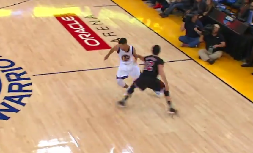 Sale : Stephen Curry s’amuse avec Kirk Hinrich…