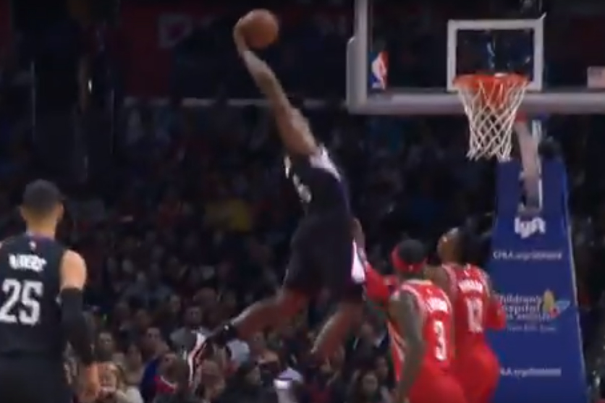 Top 10 : DeAndre Jordan va trop haut, Anthony Davis se fait scotcher