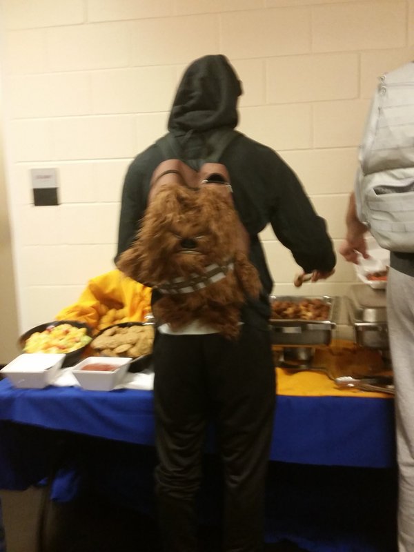 Le secret de la force de Stephen Curry ? Son sac à dos Chewbacca