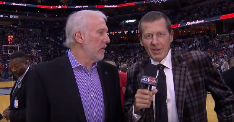 Émouvant : Gregg Popovich salue le retour de Craig Sager