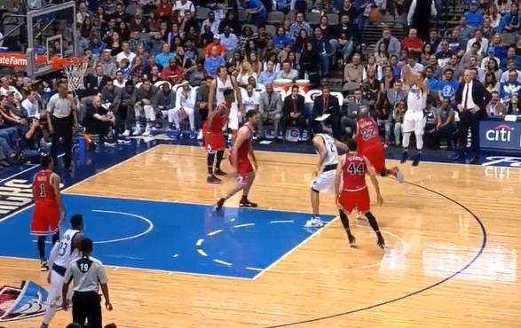 JJ Barea fait parler la poudre, les Mavs calment les Bulls