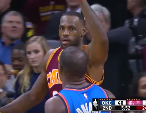 Perf : LeBron James en mode MVP face à au Thunder (33, 11 & 9)