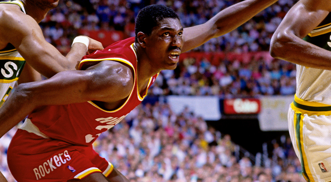 Le jour où Hakeem Olajuwon aurait dû gifler Kevin Johnson