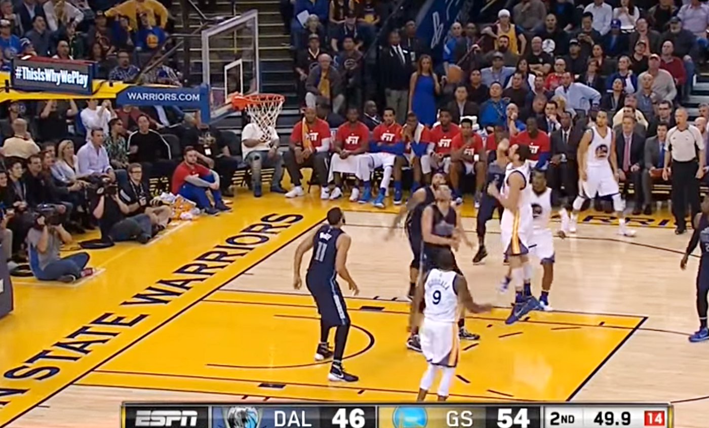 Fail : Andrew Bogut lâche le airball le plus dégueulasse de l’année