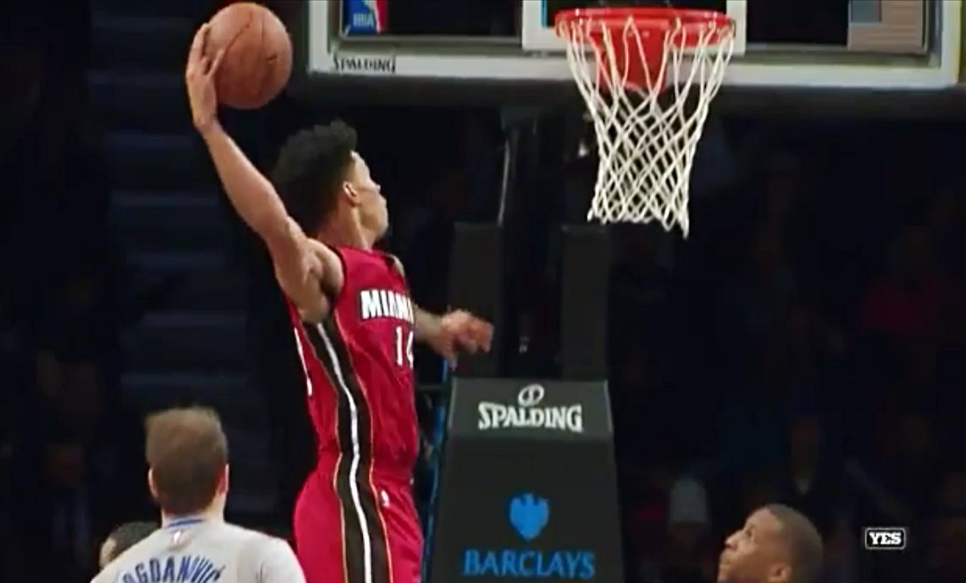Gerald Green puni par le cercle !