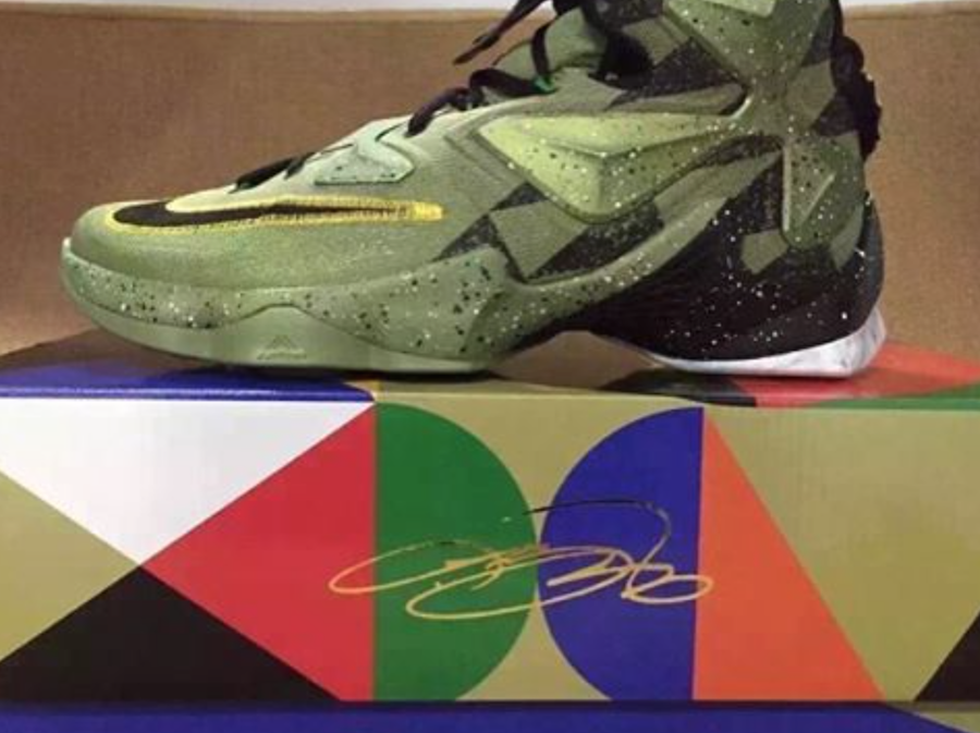 La LeBron 13 All-Star débarque bientôt !
