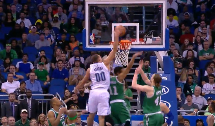 NBA Top 10 : La claquette dingue d’Aaron Gordon