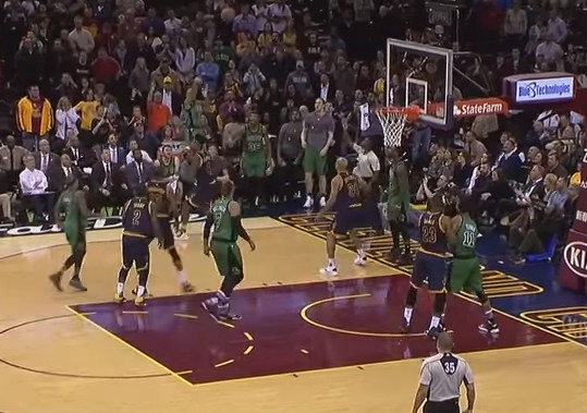 Replay : Le buzzer-beater d’Avery Bradley