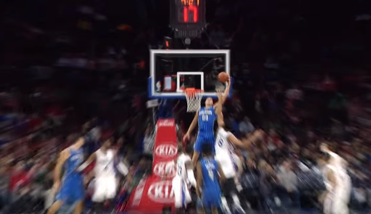 Aaron Gordon décolle pour le alley-oop main gauche