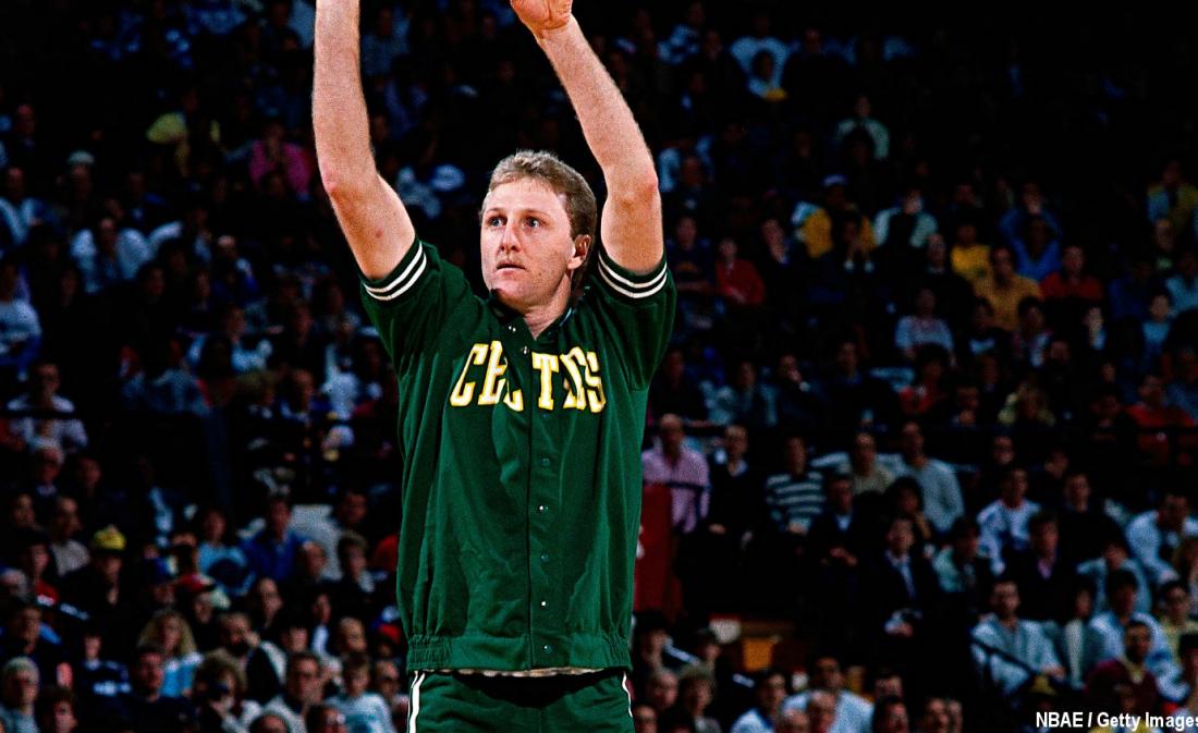 Culte : Larry Bird écœure tout le monde au concours de shoots à trois-points