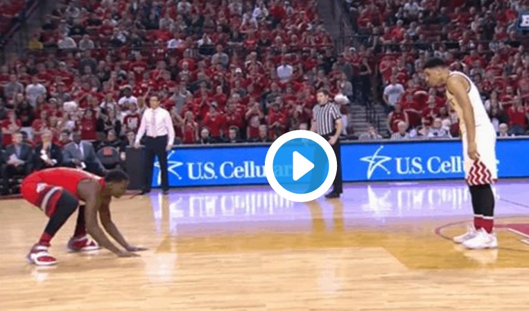 Quand un universitaire tente de chambrer comme LeBron James…