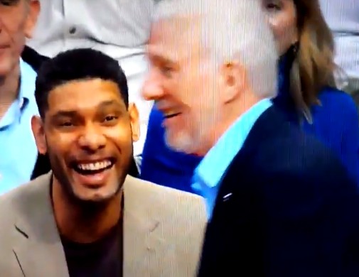 Salah Mejri fait du trashtalk à Gregg Popovich… qui en rigole avec Tim Duncan