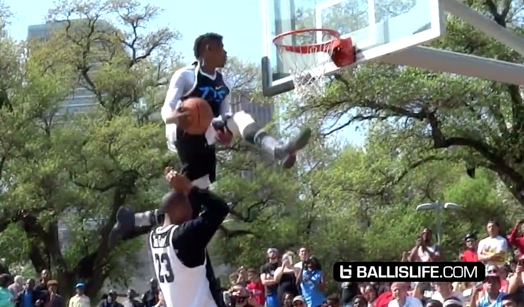 Sir Isaac, ce dunkeur d’1,77m qui casse la baraque